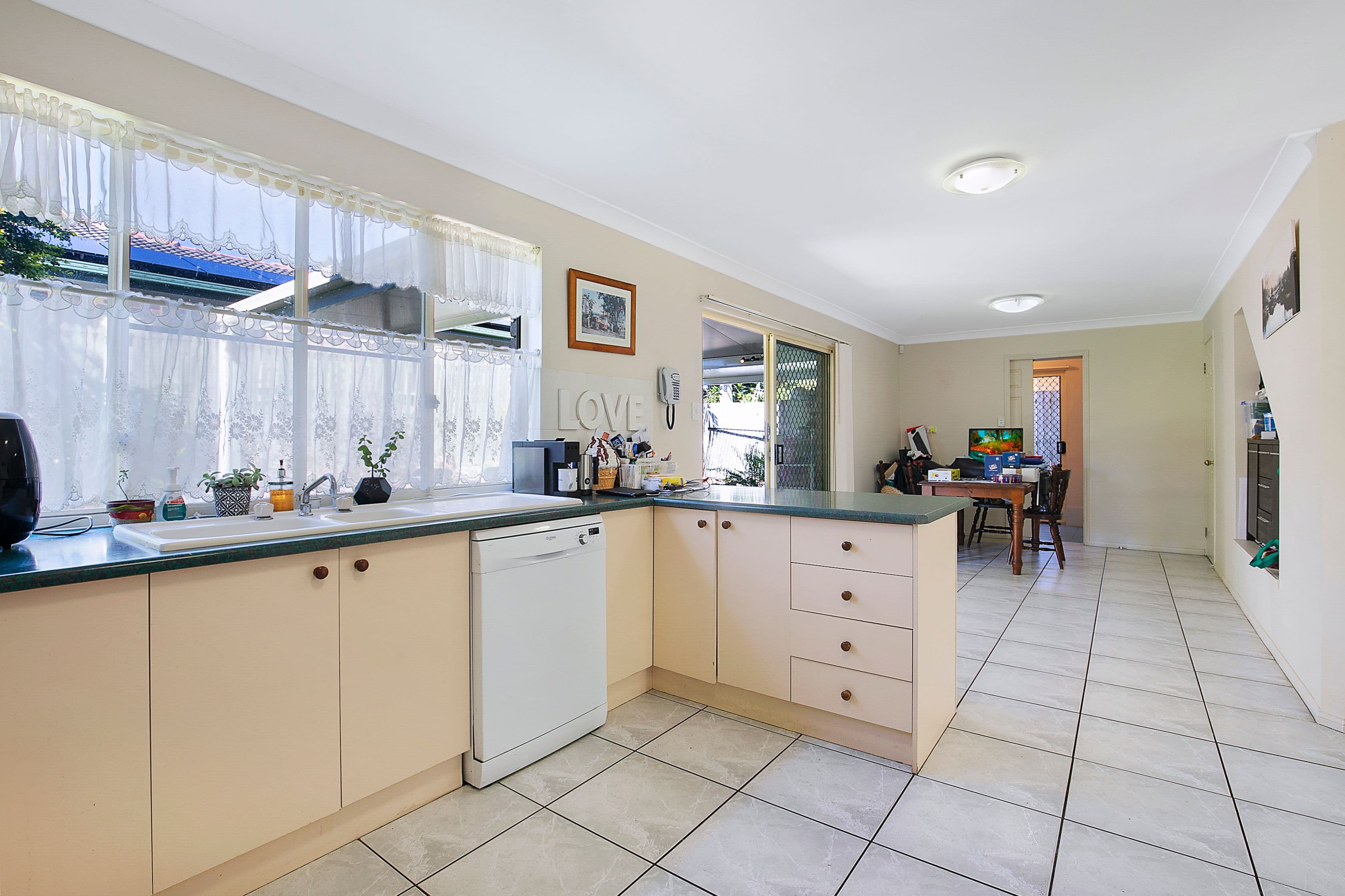 72 Stringybark Drive, Chermside West QLD 4032, Chermside West - Thumbnail 6