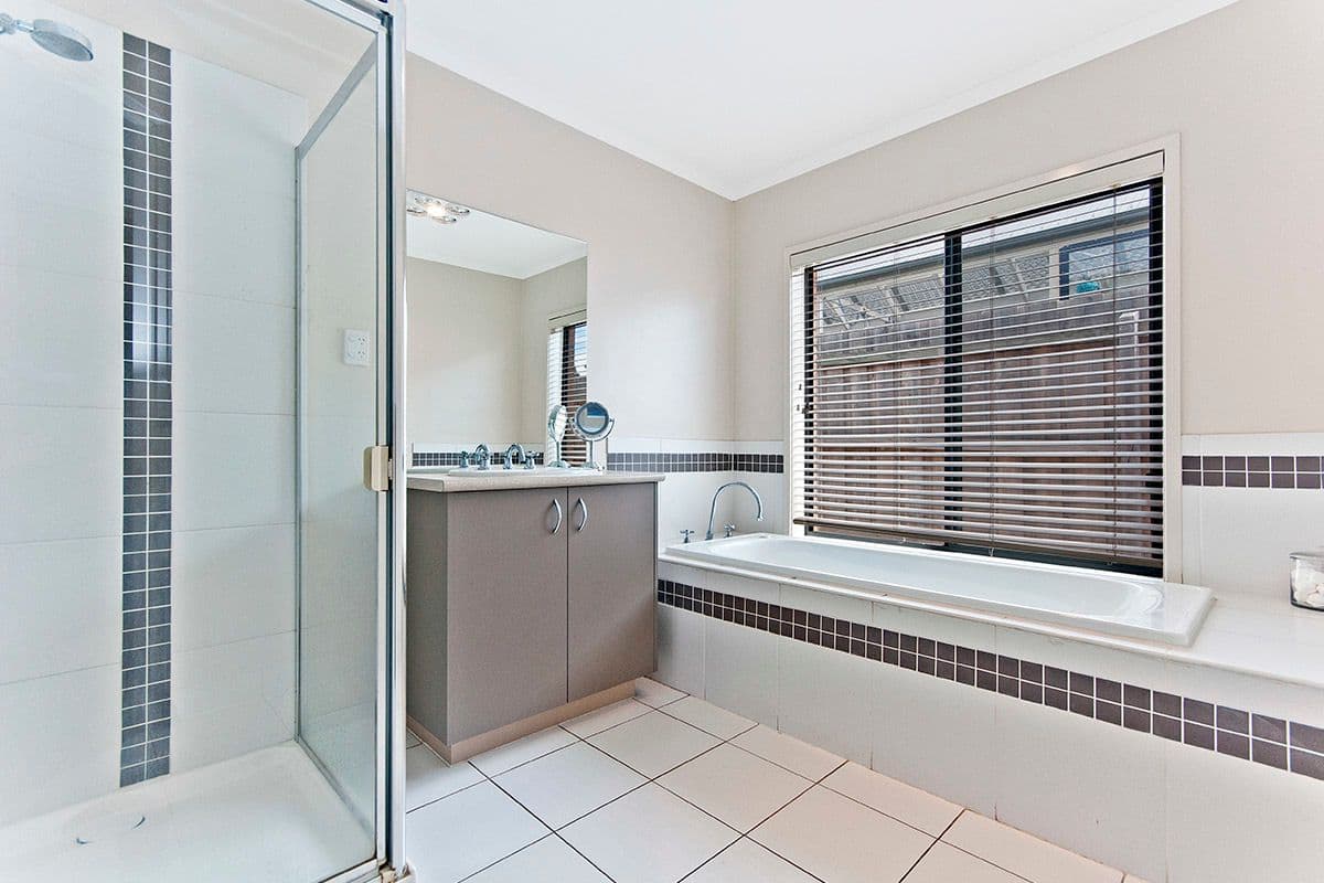 3 Huntingfield Drive, Warrnambool VIC 3280, Warrnambool - Thumbnail 7