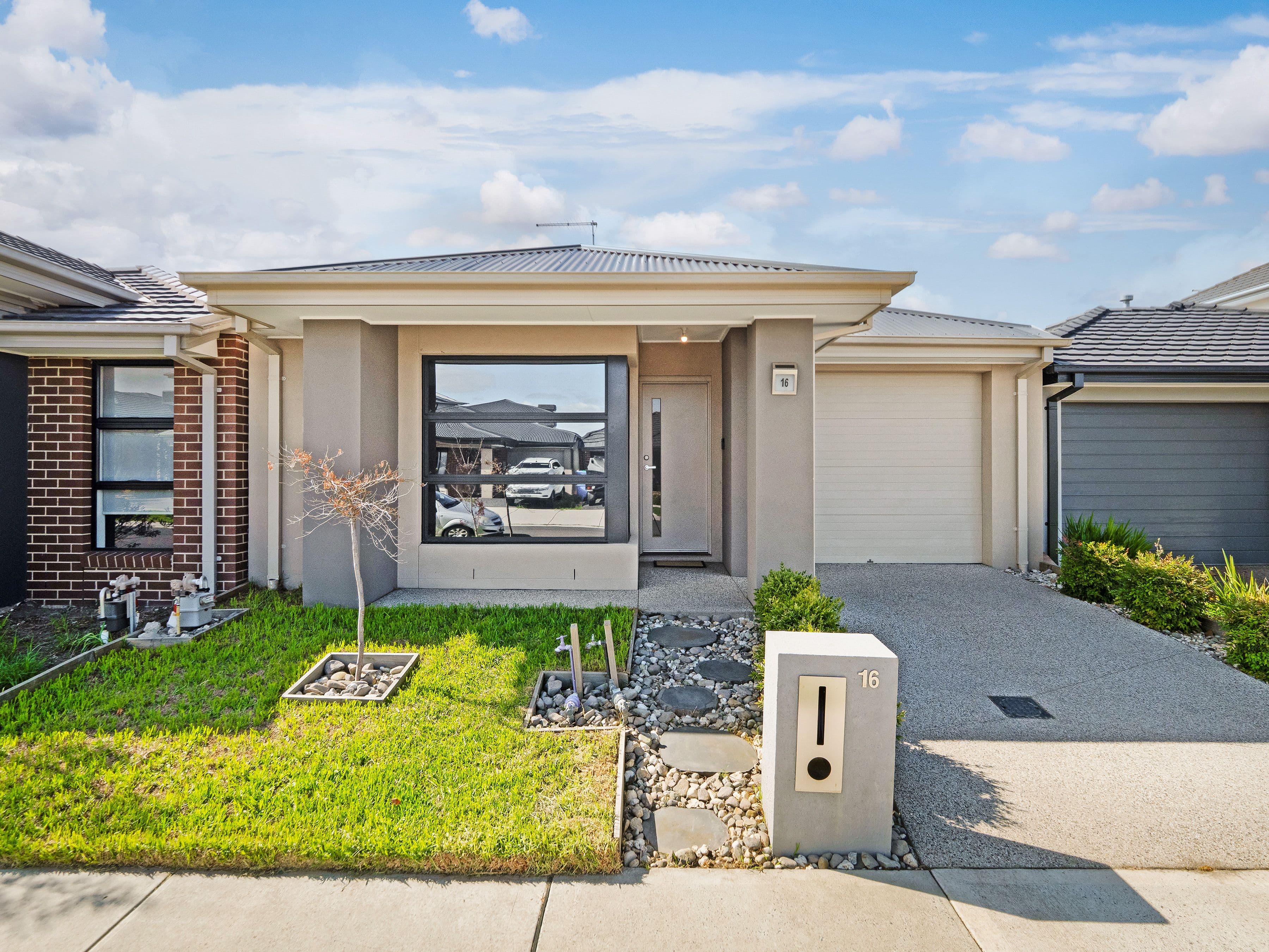 16 Lanosso Avenue, Cranbourne South VIC 3977, Cranbourne South - Image 1