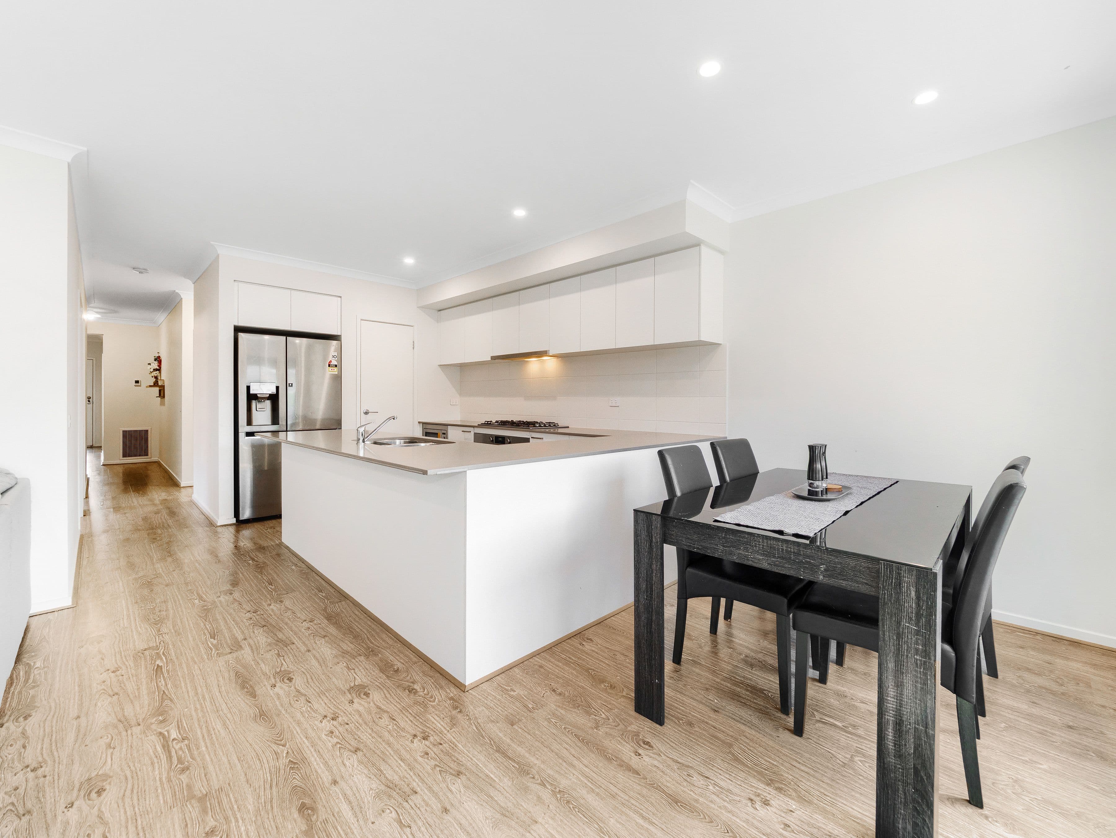 16 Lanosso Avenue, Cranbourne South VIC 3977, Cranbourne South - Thumbnail 6