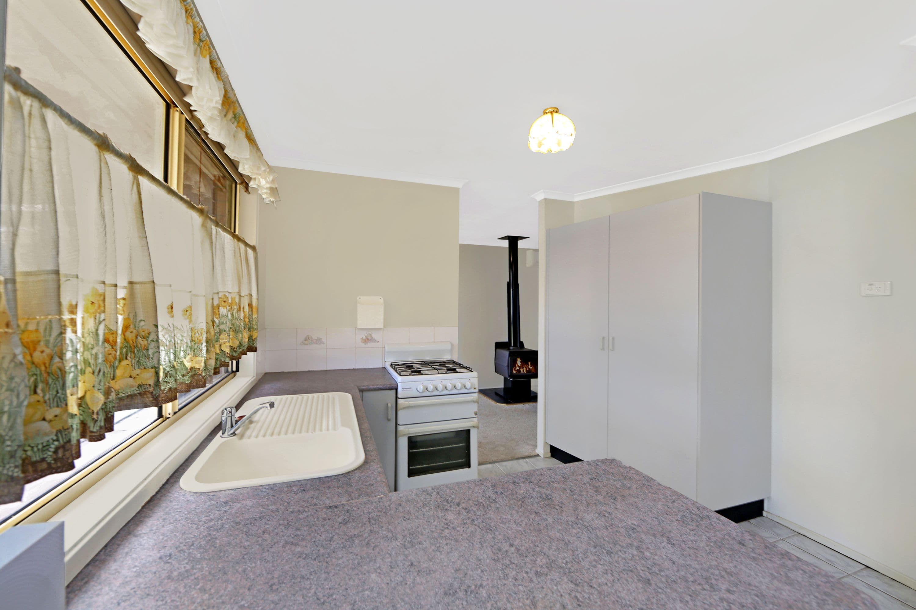 69 Barega Close, Buff Point - Thumbnail 2