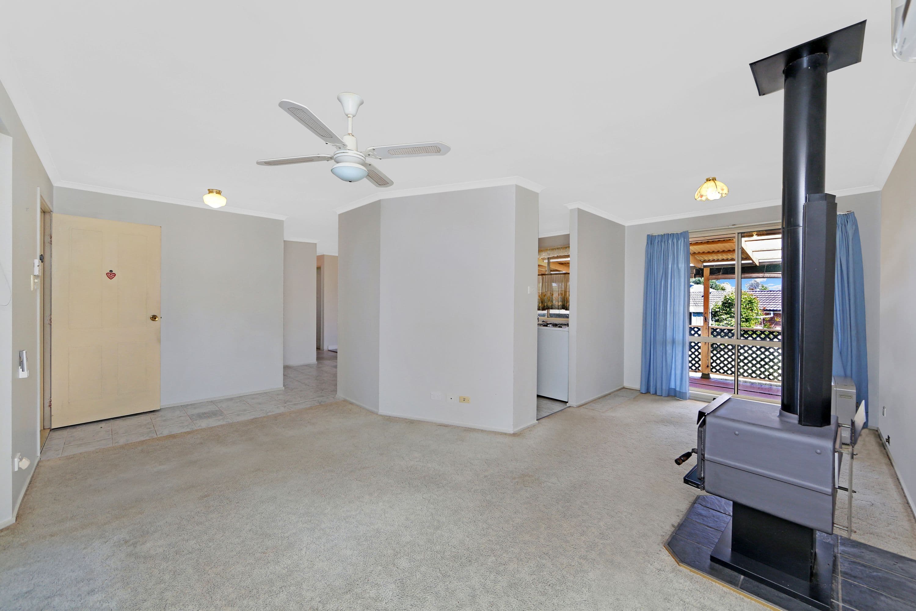69 Barega Close, Buff Point - Thumbnail 3