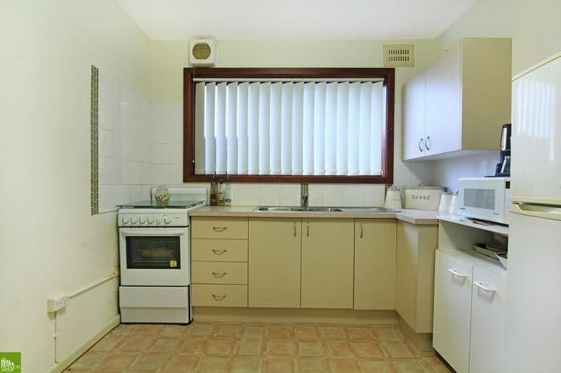 210 Gladstone Avenue, MOUNT SAINT THOMAS NSW 2500, Mount Saint Thomas - Thumbnail 2