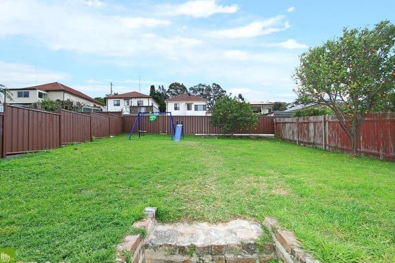 210 Gladstone Avenue, MOUNT SAINT THOMAS NSW 2500, Mount Saint Thomas - Thumbnail 6