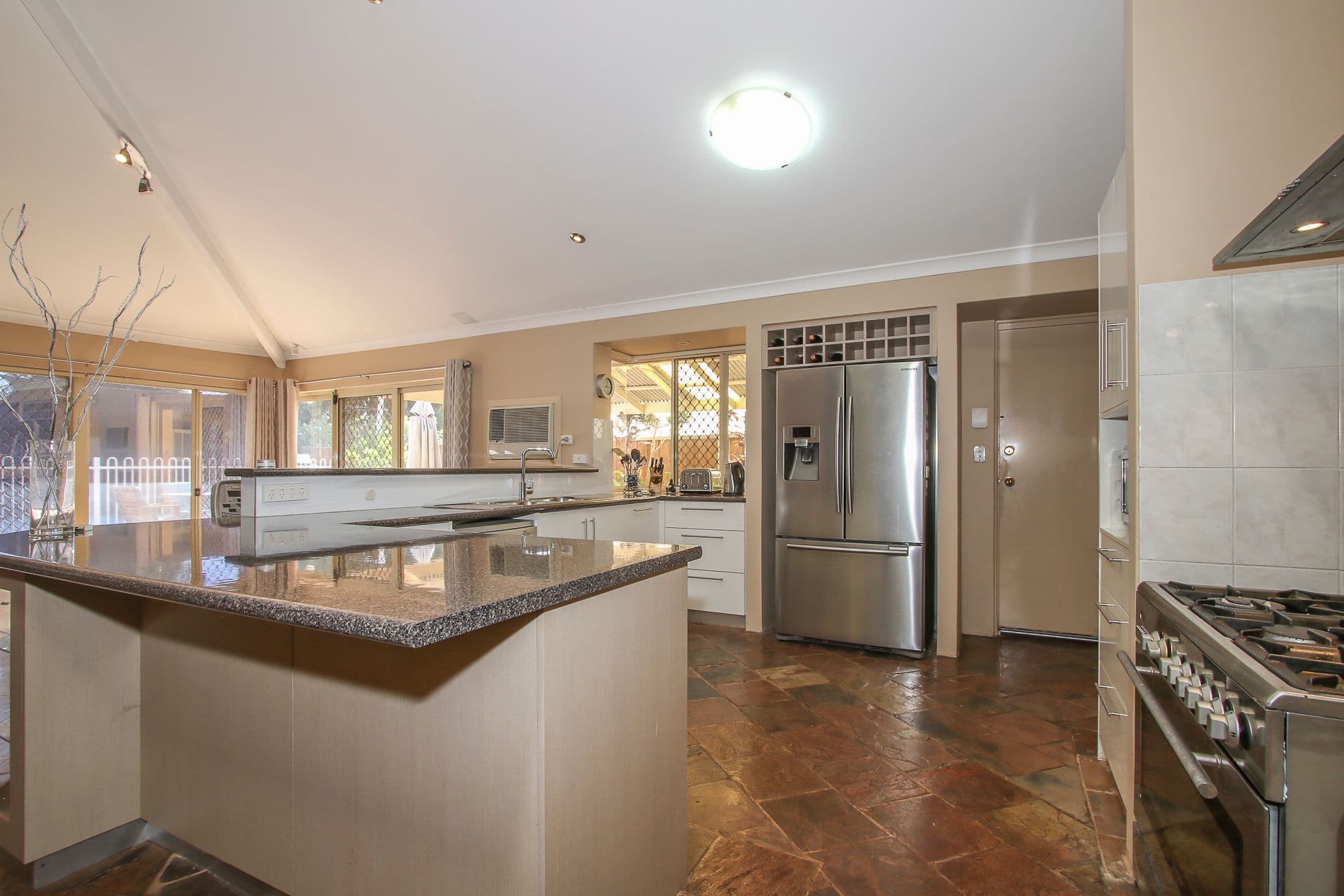 18 Winchester Place, Ballajura WA 6066, Ballajura - Thumbnail 3