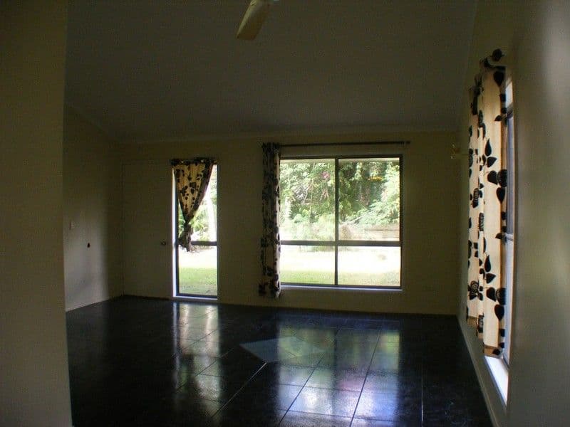 9 Stephenson, MONKLAND QLD 4570, Monkland - Thumbnail 3