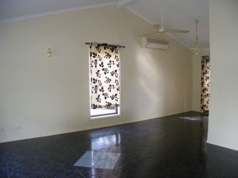 9 Stephenson, MONKLAND QLD 4570, Monkland - Thumbnail 5