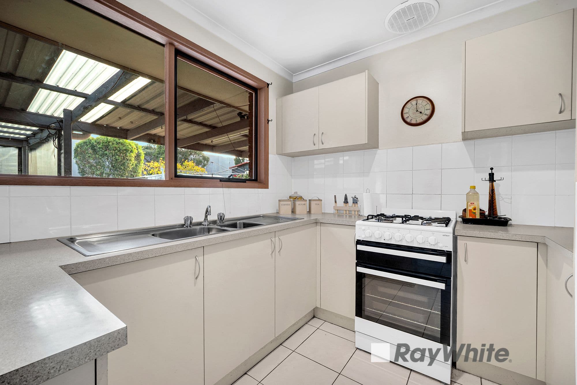 61 Glencairn Avenue, Hallam VIC 3803, Hallam - Thumbnail 2