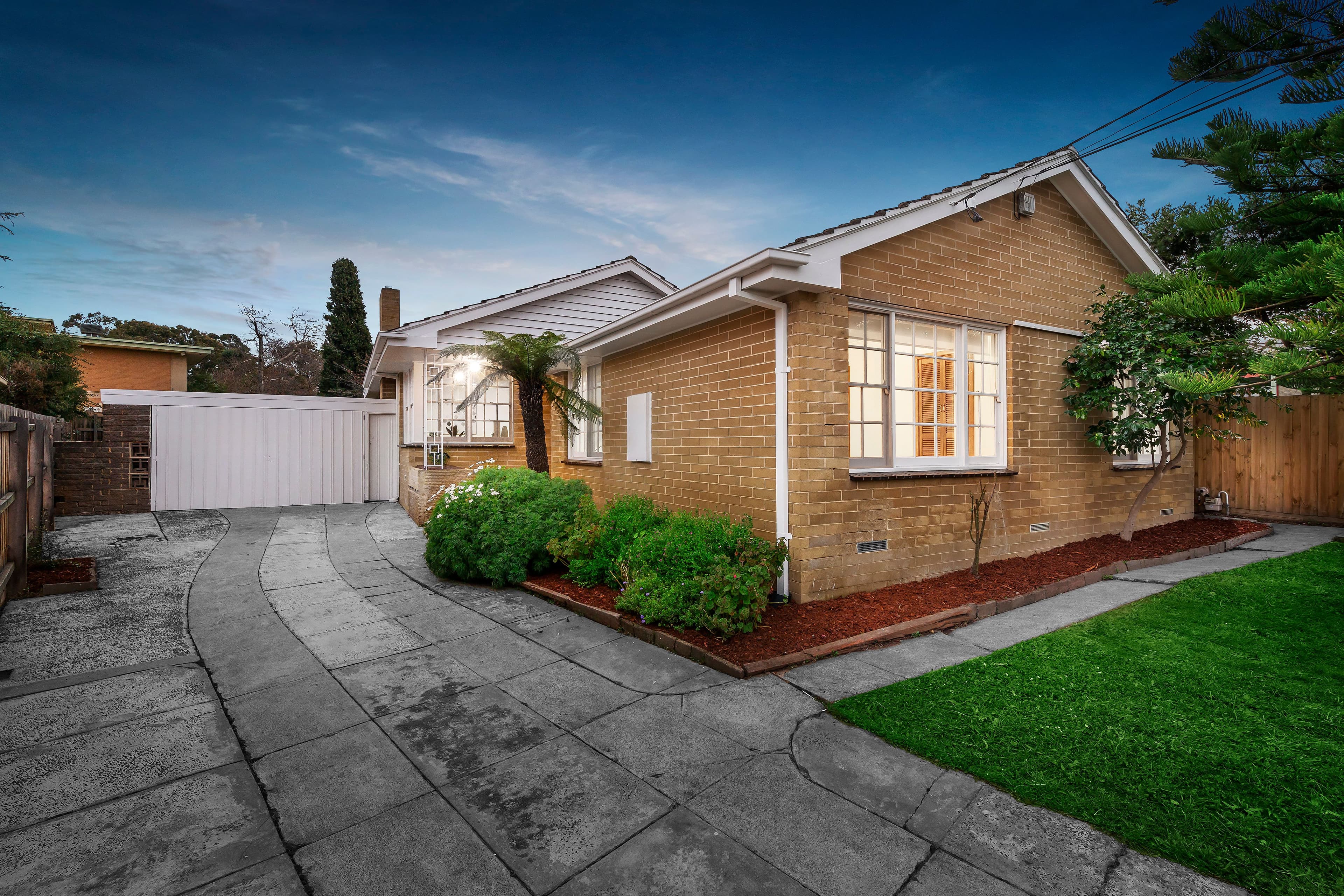 15 Loyola Court, Watsonia VIC 3087, Watsonia - Image 1