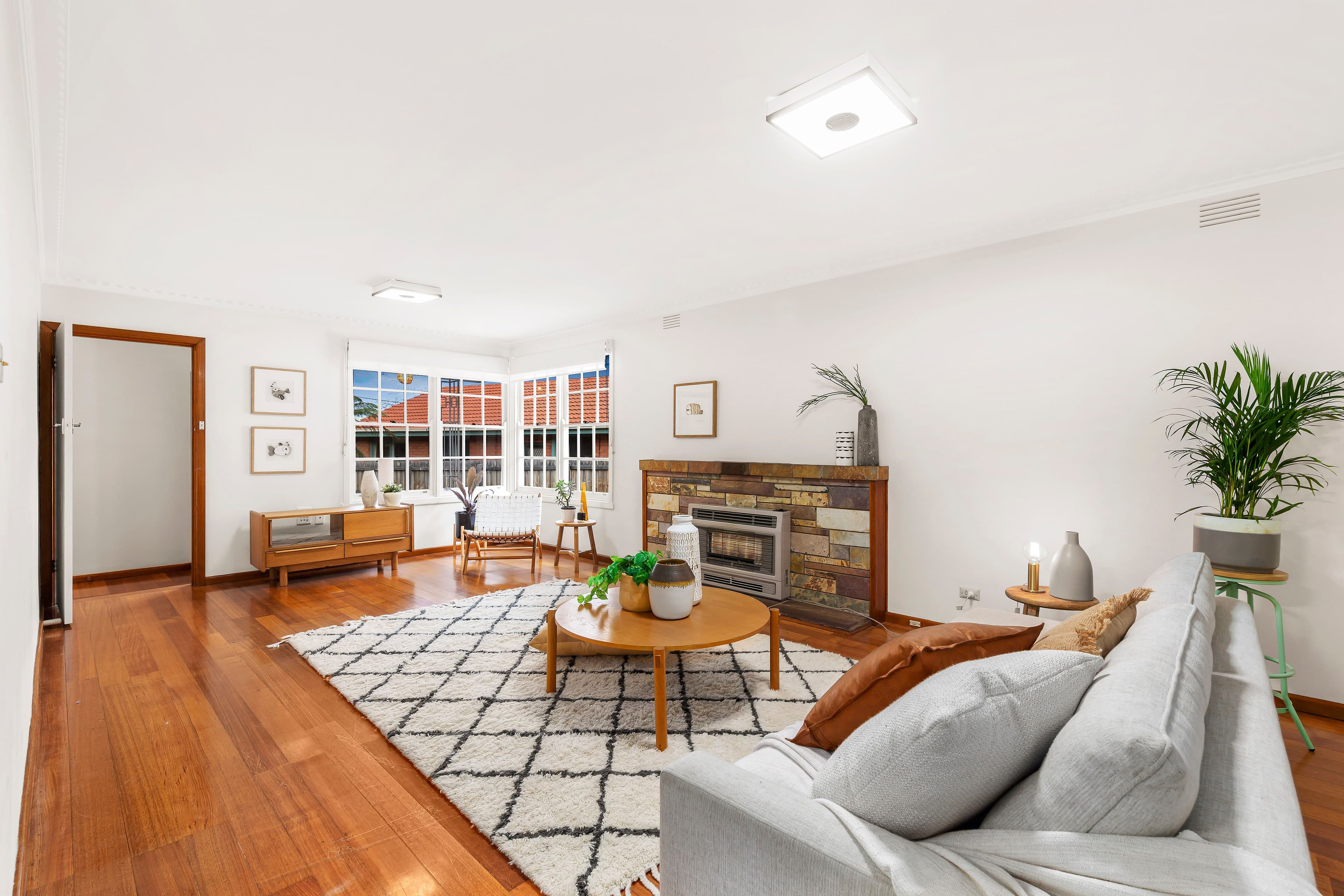 15 Loyola Court, Watsonia VIC 3087, Watsonia - Thumbnail 2