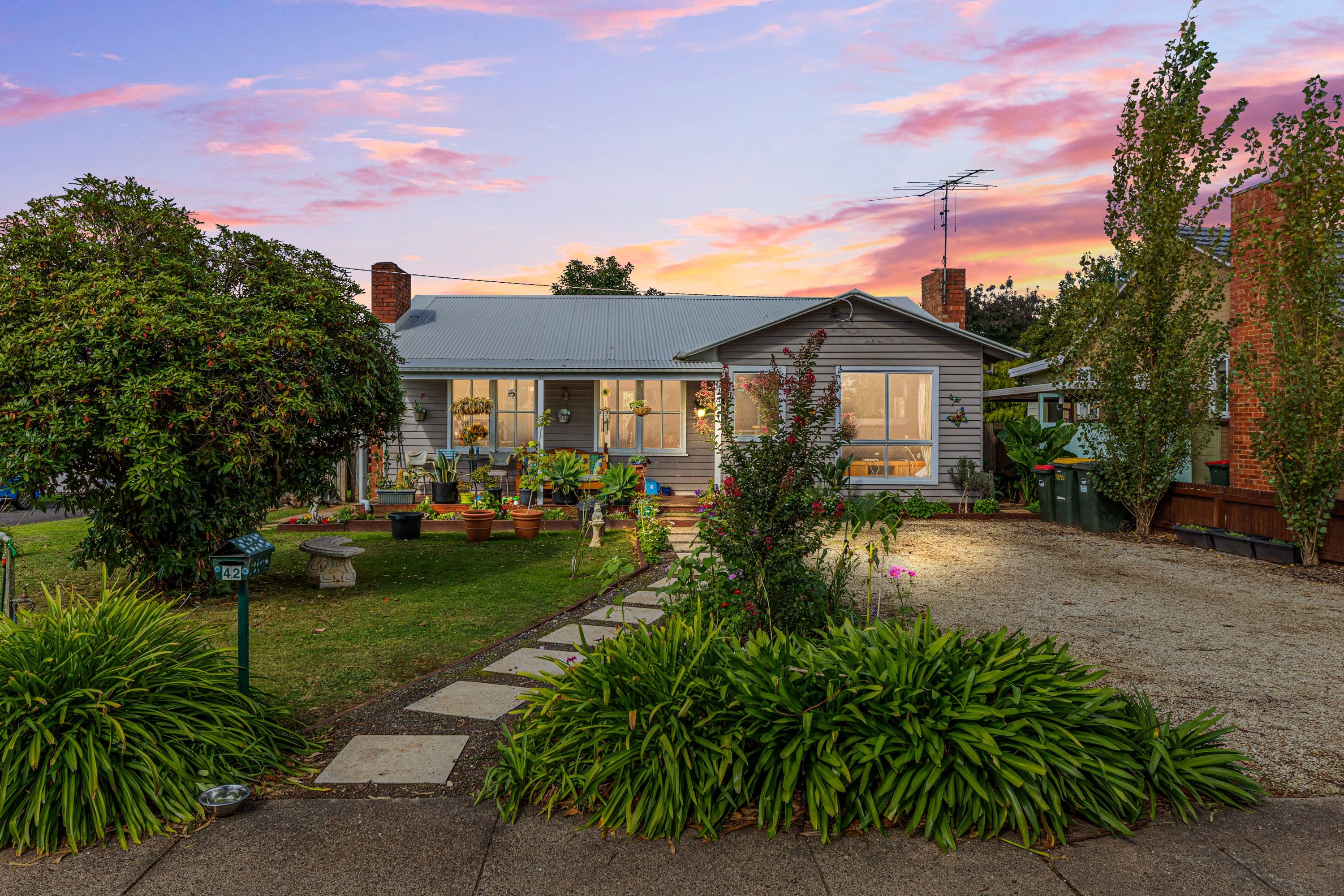 42 Albert Road, Drouin VIC 3818, Drouin - Thumbnail 3