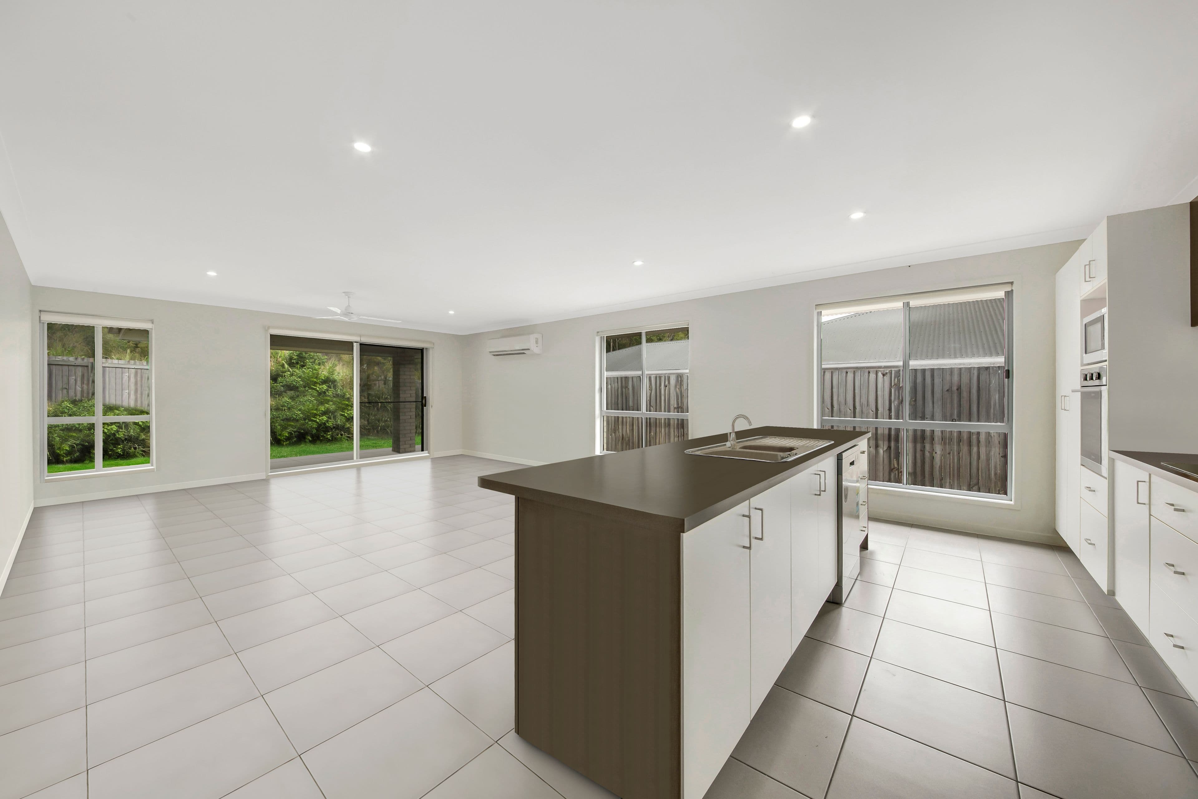 30 Iris Road, Kirkwood QLD 4680, Kirkwood - Thumbnail 3