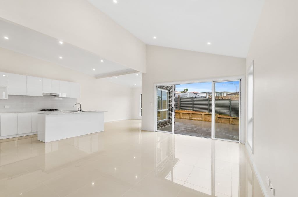 21 Brooks Terrace, Kanahooka - Image 1