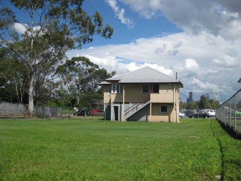 68 Cartwright Street, WINDSOR QLD 4030, Windsor - Thumbnail 2