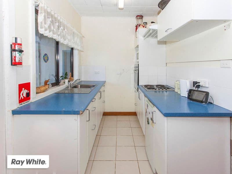 24 South Kiama Drive, KIAMA HEIGHTS NSW 2533, Kiama Heights - Thumbnail 3