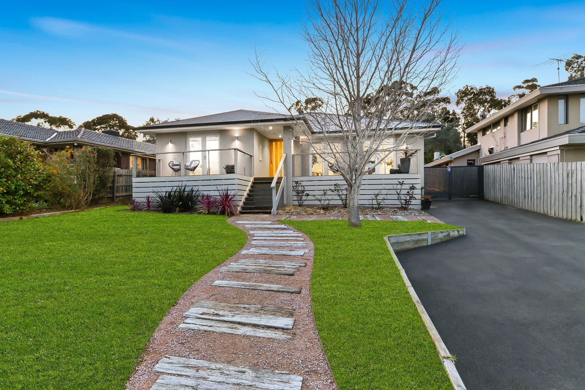 30 Outlook Drive, Berwick VIC 3806, Berwick - Thumbnail 2