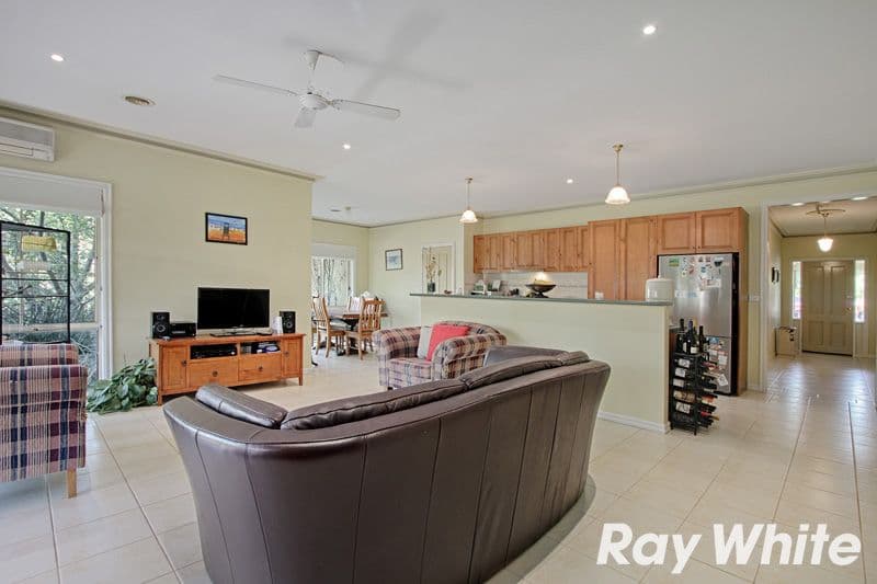 10 Stockmans Circuit, PAKENHAM VIC 3810, Pakenham - Thumbnail 4