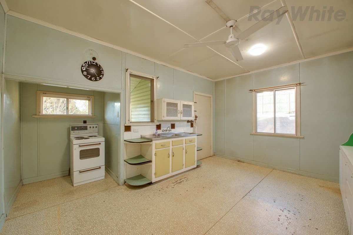 8a Lawrence Street, North Ipswich QLD 4305, North Ipswich - Thumbnail 4