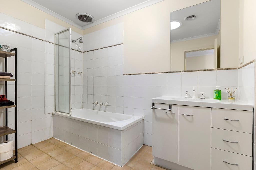 4 Cherrytree Lane, Box Hill South VIC 3128, Box Hill South - Thumbnail 4