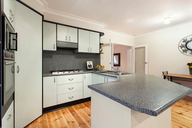 8 Seaview Crescent, Mulgrave VIC 3170, Mulgrave - Thumbnail 5