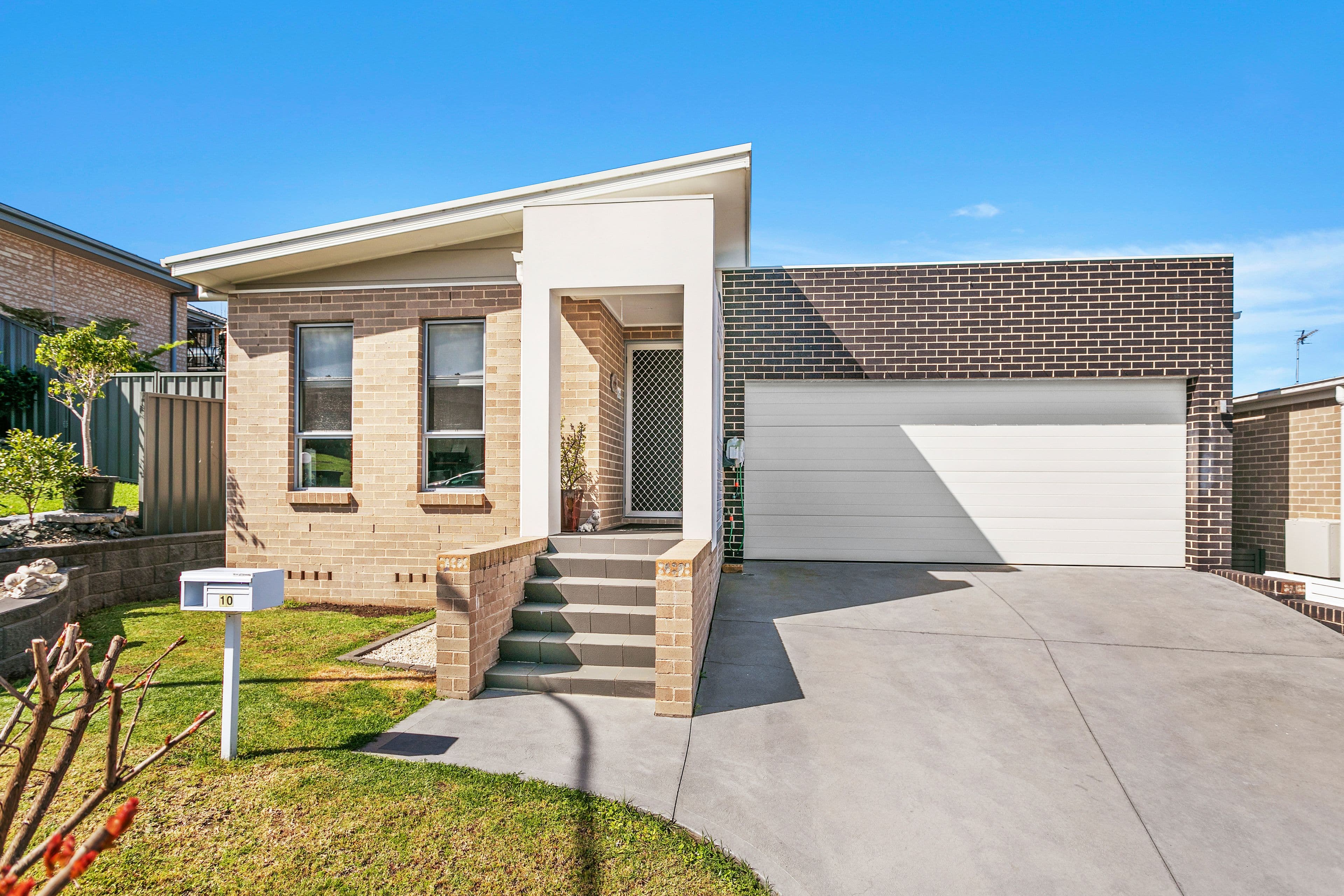 10 Jemima Close, Flinders - Image 1