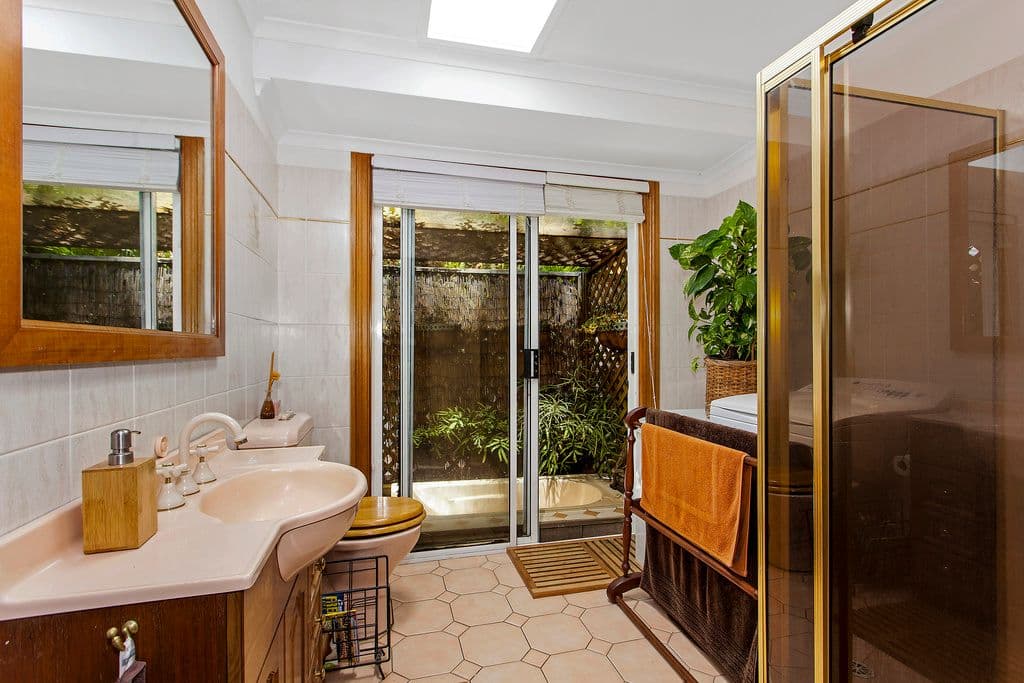 11 Surf Rider Avenue, North Avoca - Thumbnail 4