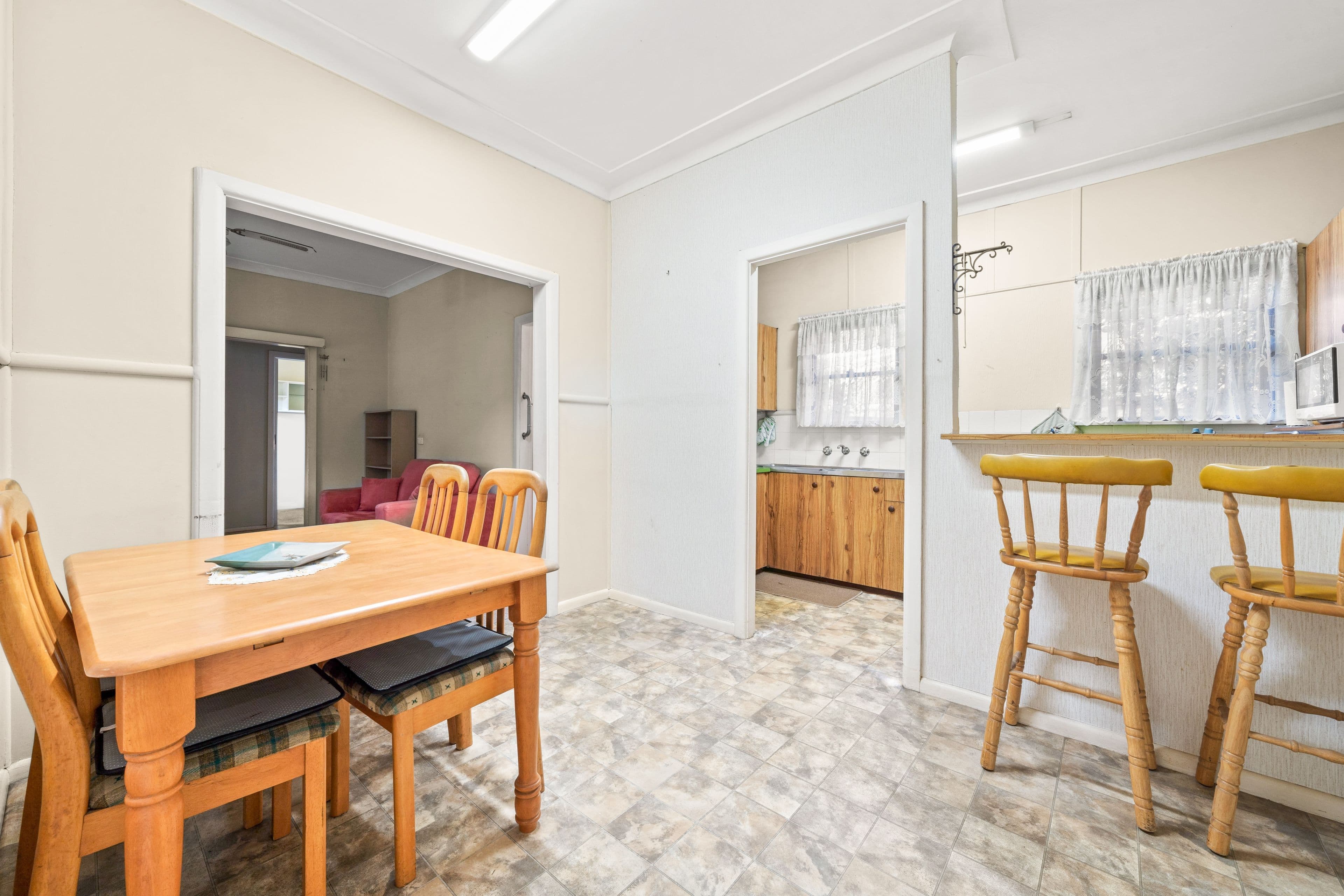 6 Leon Avenue, Roselands NSW 2196, Roselands - Thumbnail 5