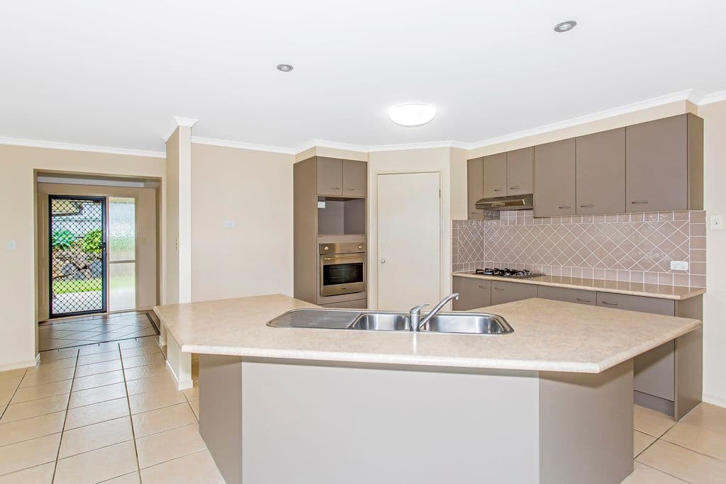 17 Riverbend Way, MURWILLUMBAH NSW 2484, Murwillumbah - Thumbnail 2