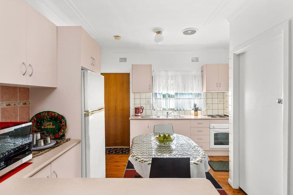 6 Fitzgerald Street, Cringila - Thumbnail 2