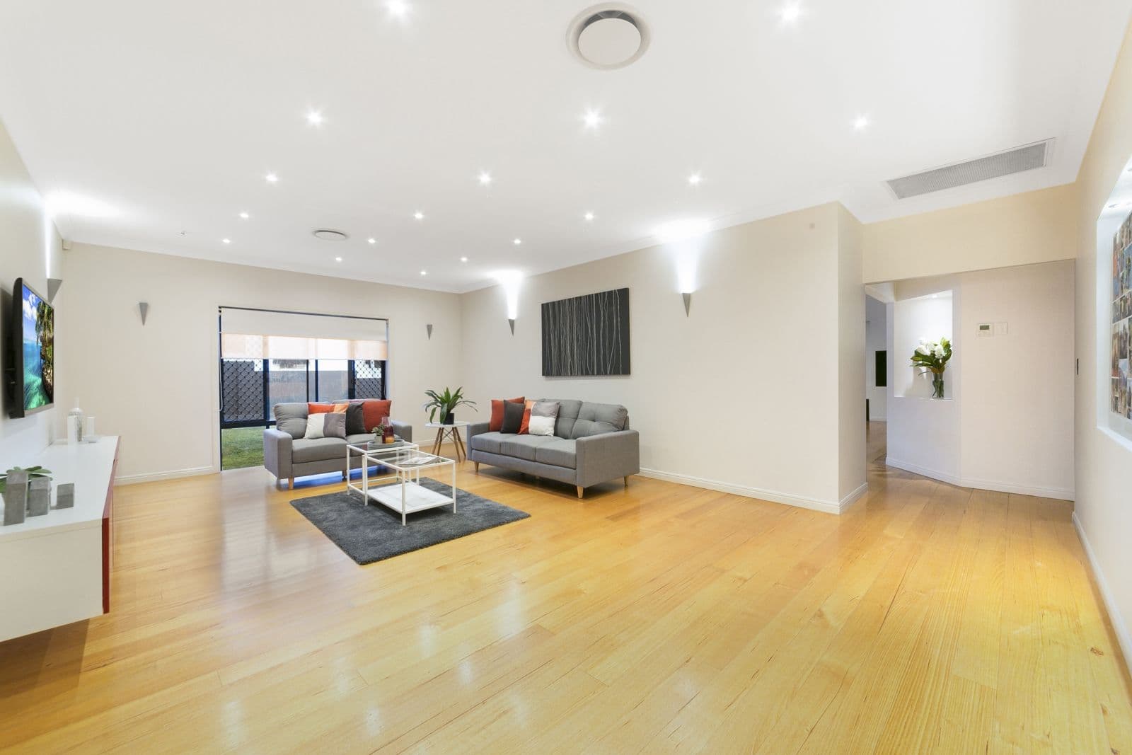 48 Arun Drive, Arundel QLD 4214, Arundel - Thumbnail 4