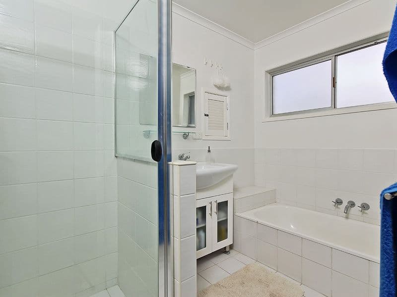 5 Valyn Place, CARSELDINE QLD 4034, Carseldine - Thumbnail 8