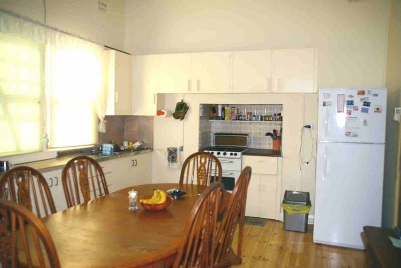 84 Twentieth Street, RENMARK SA 5341, Renmark - Thumbnail 2