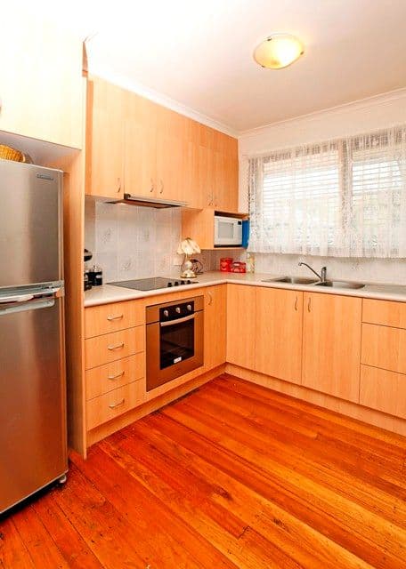 124  Hickford Street, RESERVOIR VIC 3073, Reservoir - Thumbnail 3