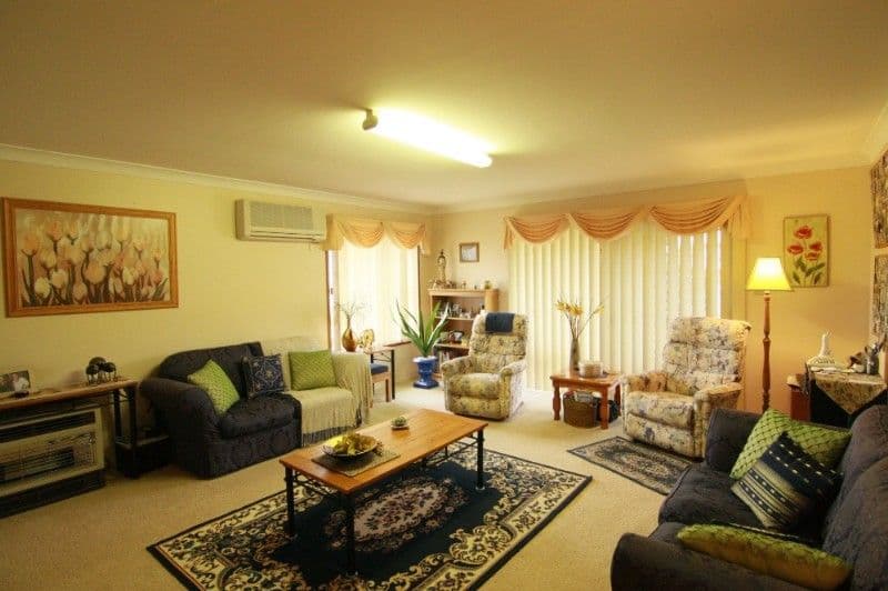 27 Jull Drive, CENTENARY HEIGHTS QLD 4350, Centenary Heights - Thumbnail 5