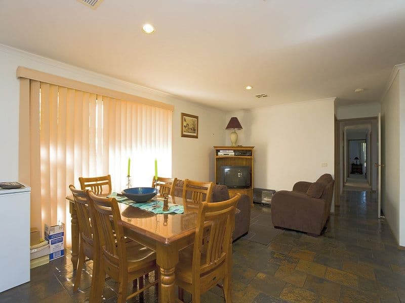 12 Silber Court, MELTON VIC 3337, Melton - Thumbnail 4
