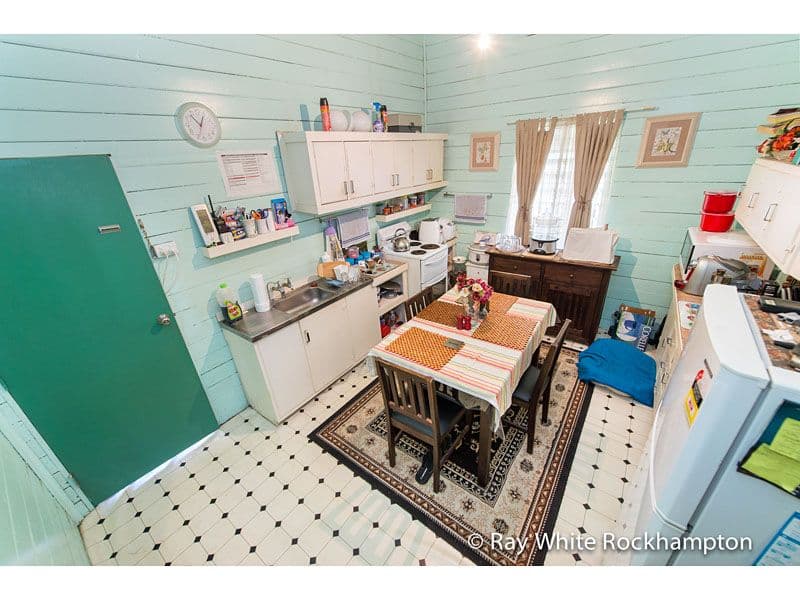 21 Cambridge Street, ROCKHAMPTON CITY QLD 4700, Rockhampton City - Thumbnail 3