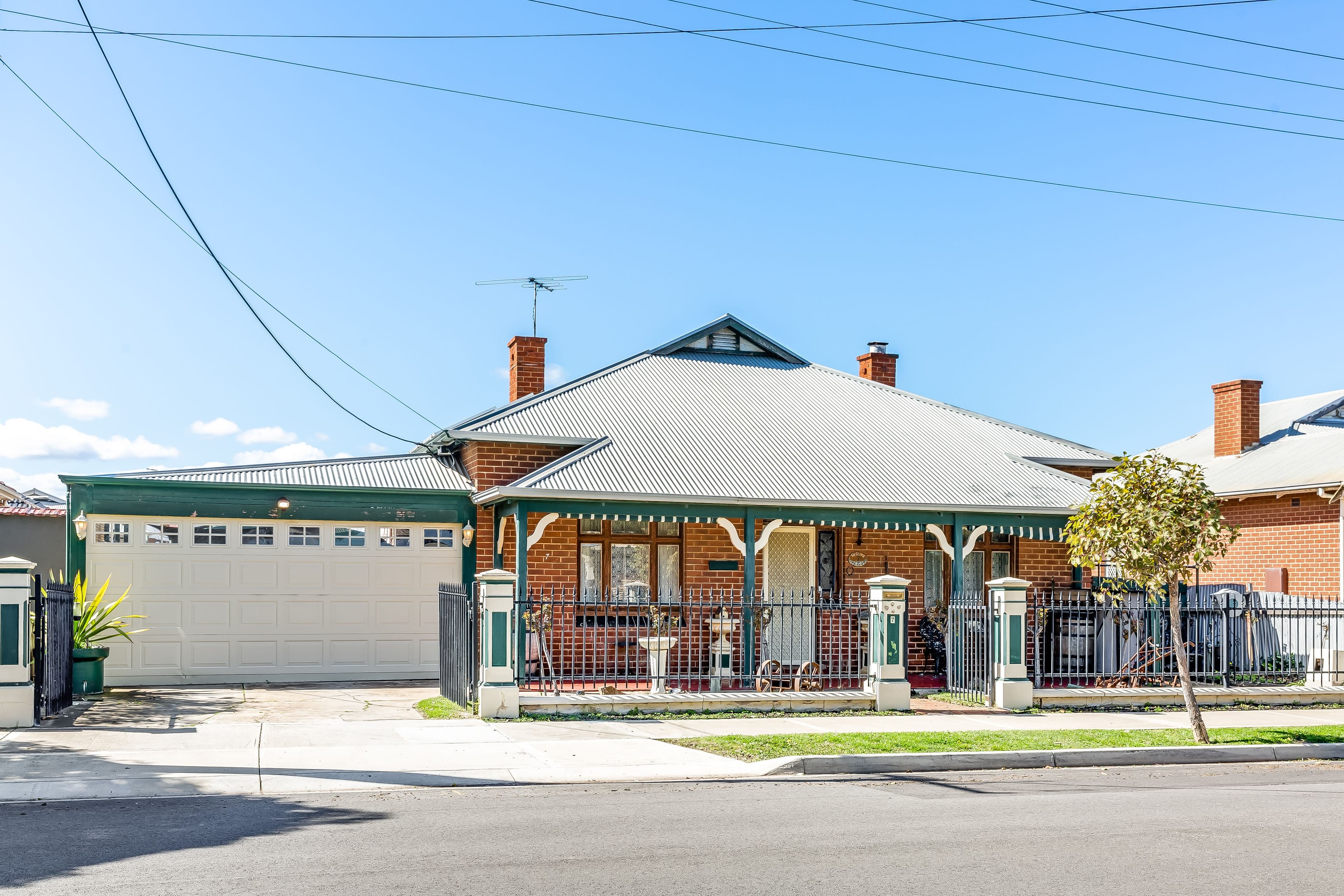 7 De Haviland Avenue, Hendon SA 5014, Hendon - Image 1