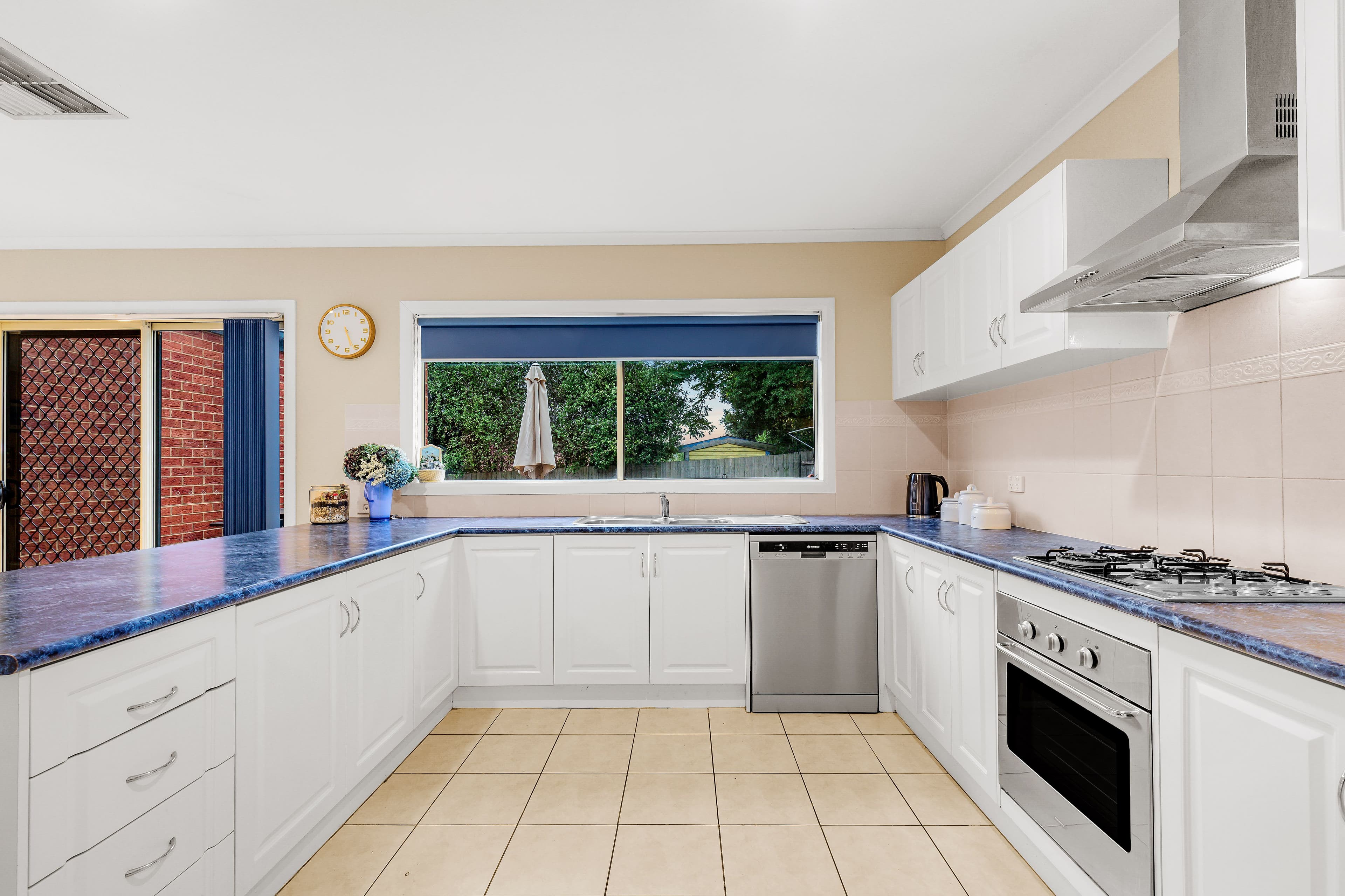 15 Somerset Court, Rowville VIC 3178, Rowville - Thumbnail 4