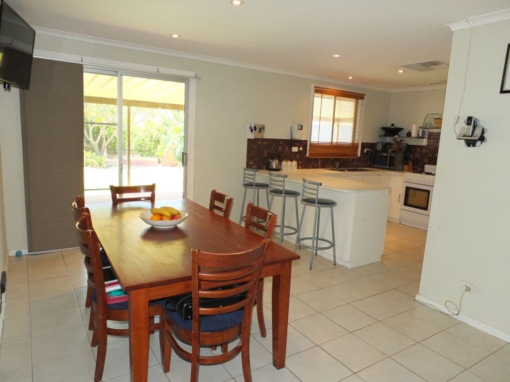 94 Bay Road, MOONTA BAY SA 5558, Moonta Bay - Thumbnail 2