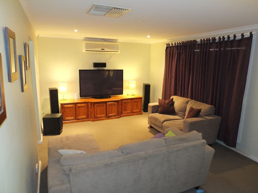 94 Bay Road, MOONTA BAY SA 5558, Moonta Bay - Thumbnail 3