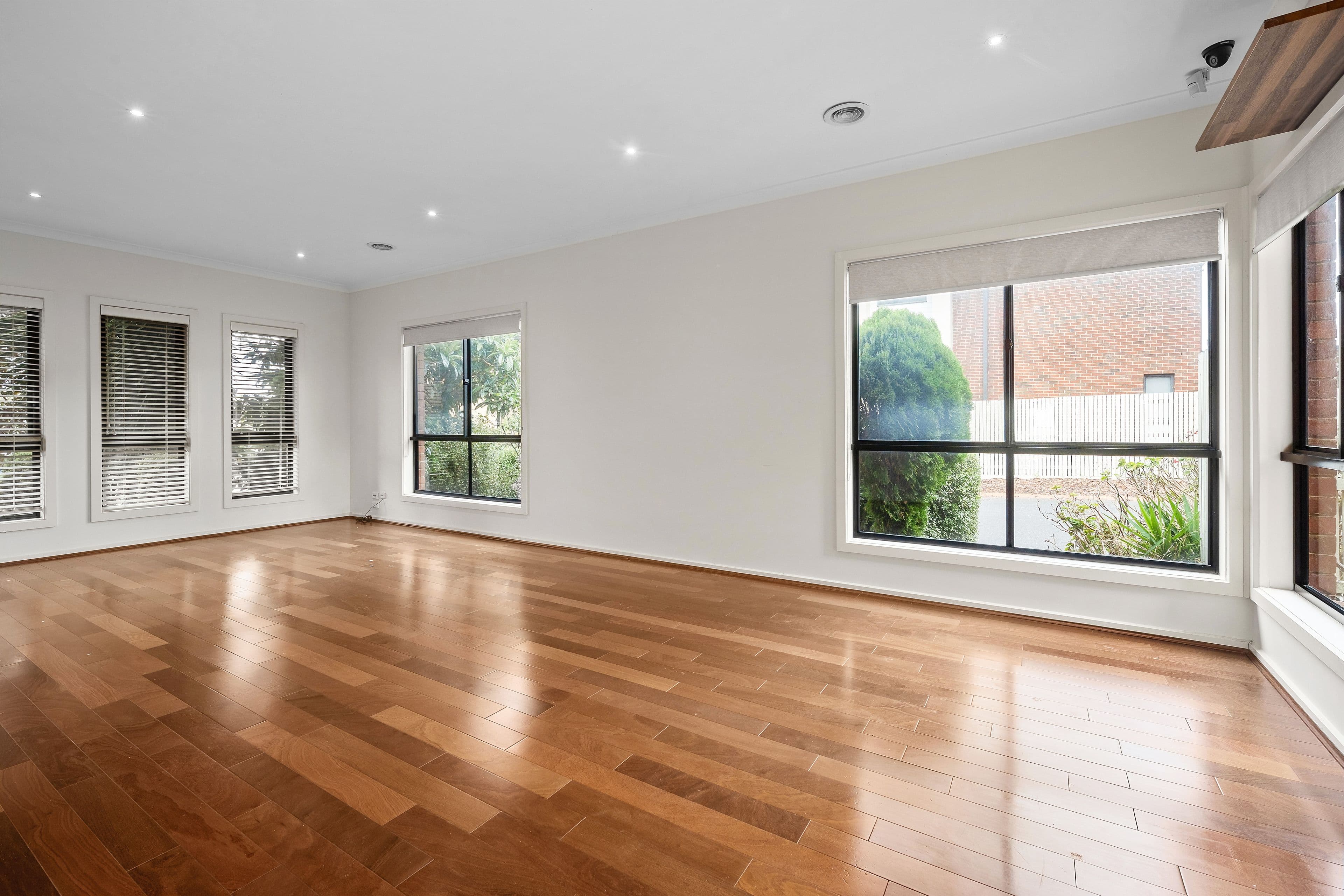 15 Bacchus Drive, Epping VIC 3076, Epping - Thumbnail 3