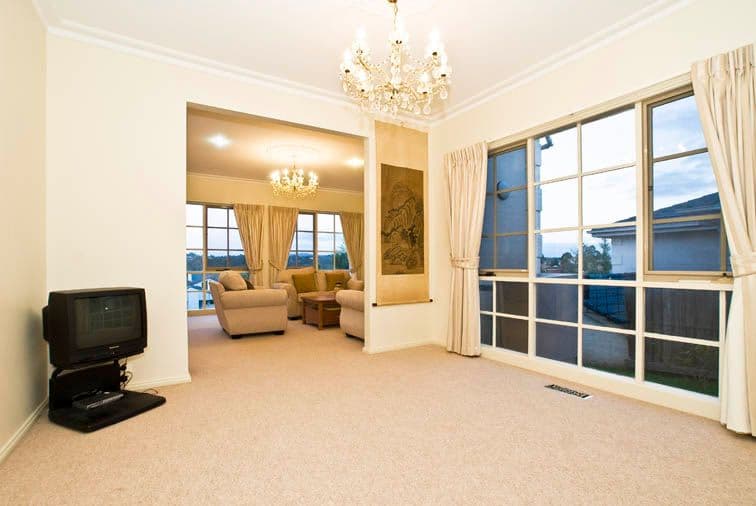 9 Guildford Drive, DONCASTER EAST VIC 3109, Doncaster East - Thumbnail 5