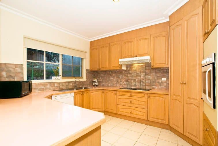 9 Guildford Drive, DONCASTER EAST VIC 3109, Doncaster East - Thumbnail 7