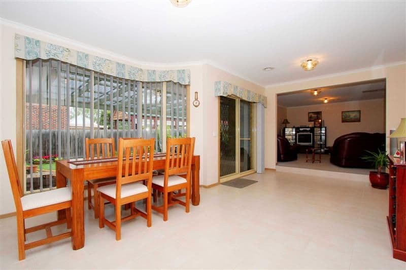 28 Bellevue Boulevard, HILLSIDE VIC 3037, Hillside - Thumbnail 3