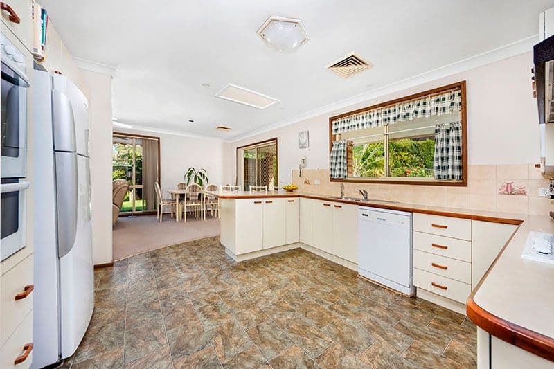 15 Melville Place, BARDEN RIDGE NSW 2234, Barden Ridge - Thumbnail 4