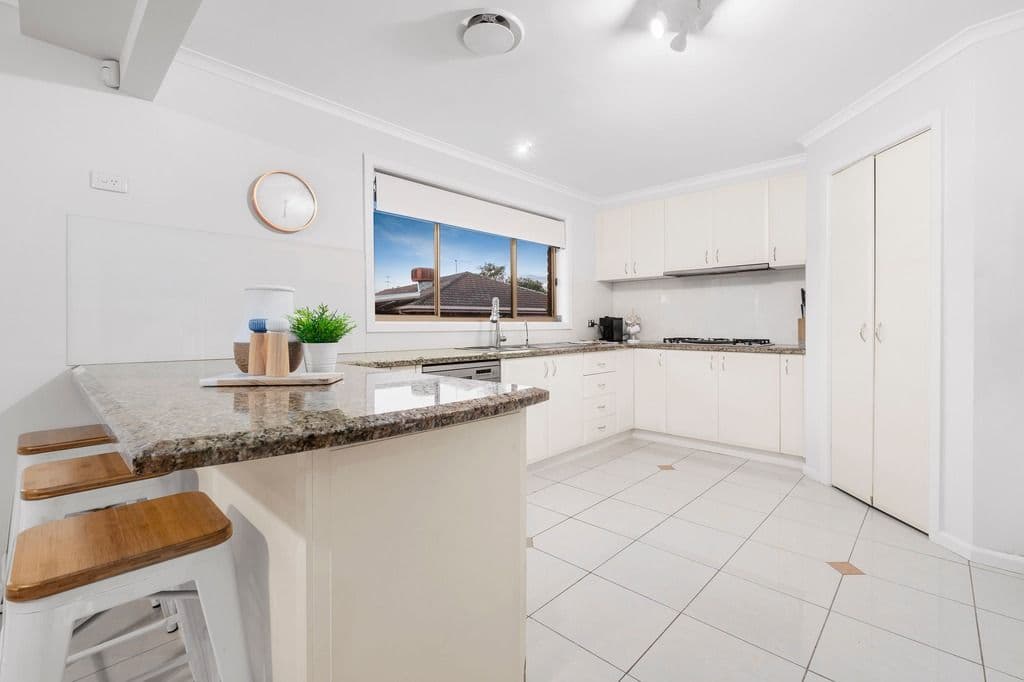 7 Burnett Court, Mill Park VIC 3082, Mill Park - Thumbnail 3