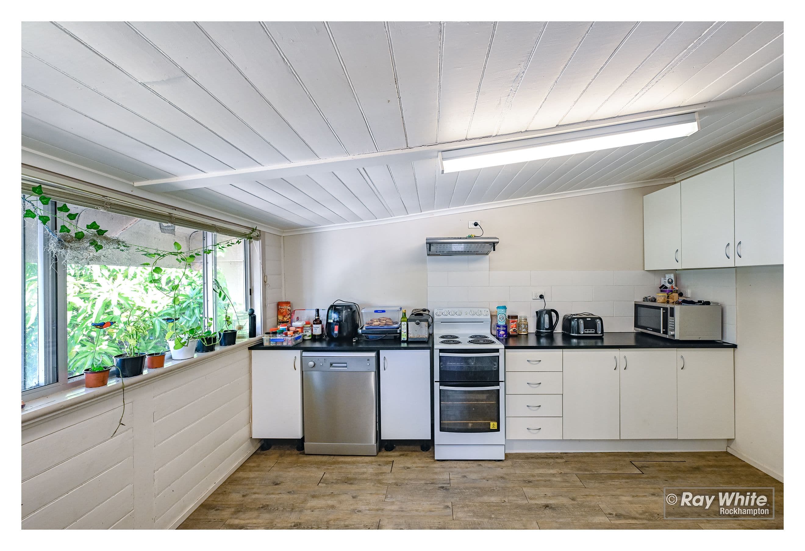 3 South Street, Depot Hill QLD 4700, Depot Hill - Thumbnail 3