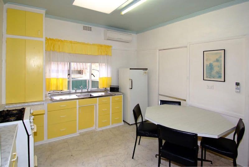 72 Newman Street, THORNBURY VIC 3071, Thornbury - Thumbnail 2