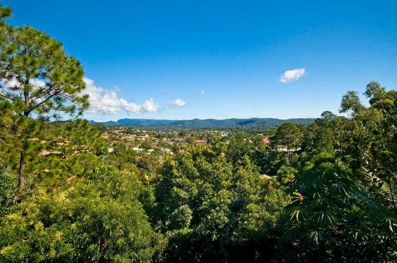 5 Doubleview Drive, ELANORA QLD 4221, Elanora - Thumbnail 4