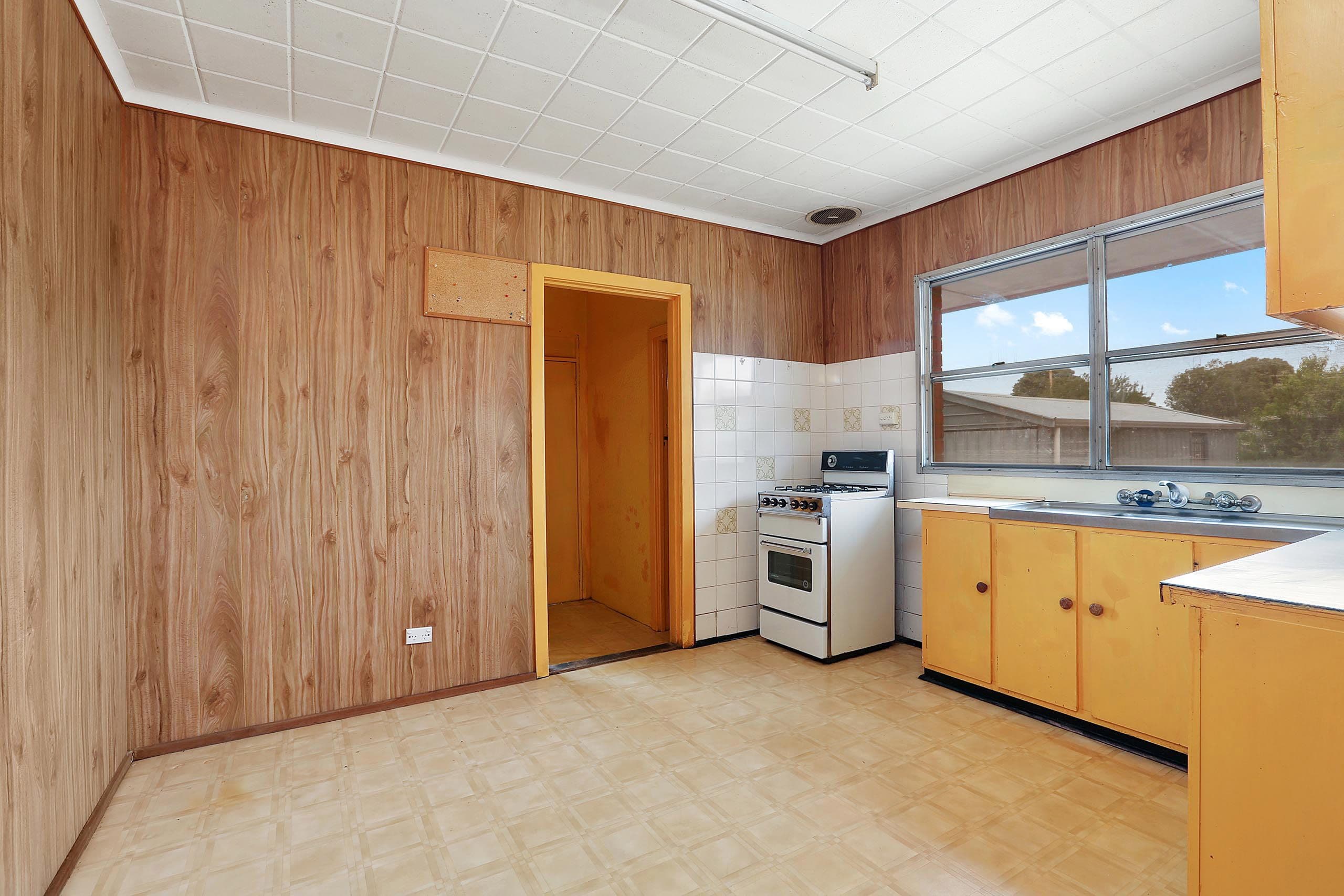 7 Michigan Avenue, Corio VIC 3214, Corio - Thumbnail 3